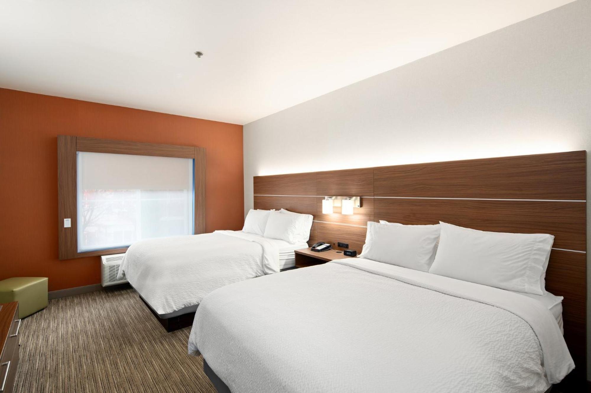 Hotel Express & I-90 Exit 11 By Ihg