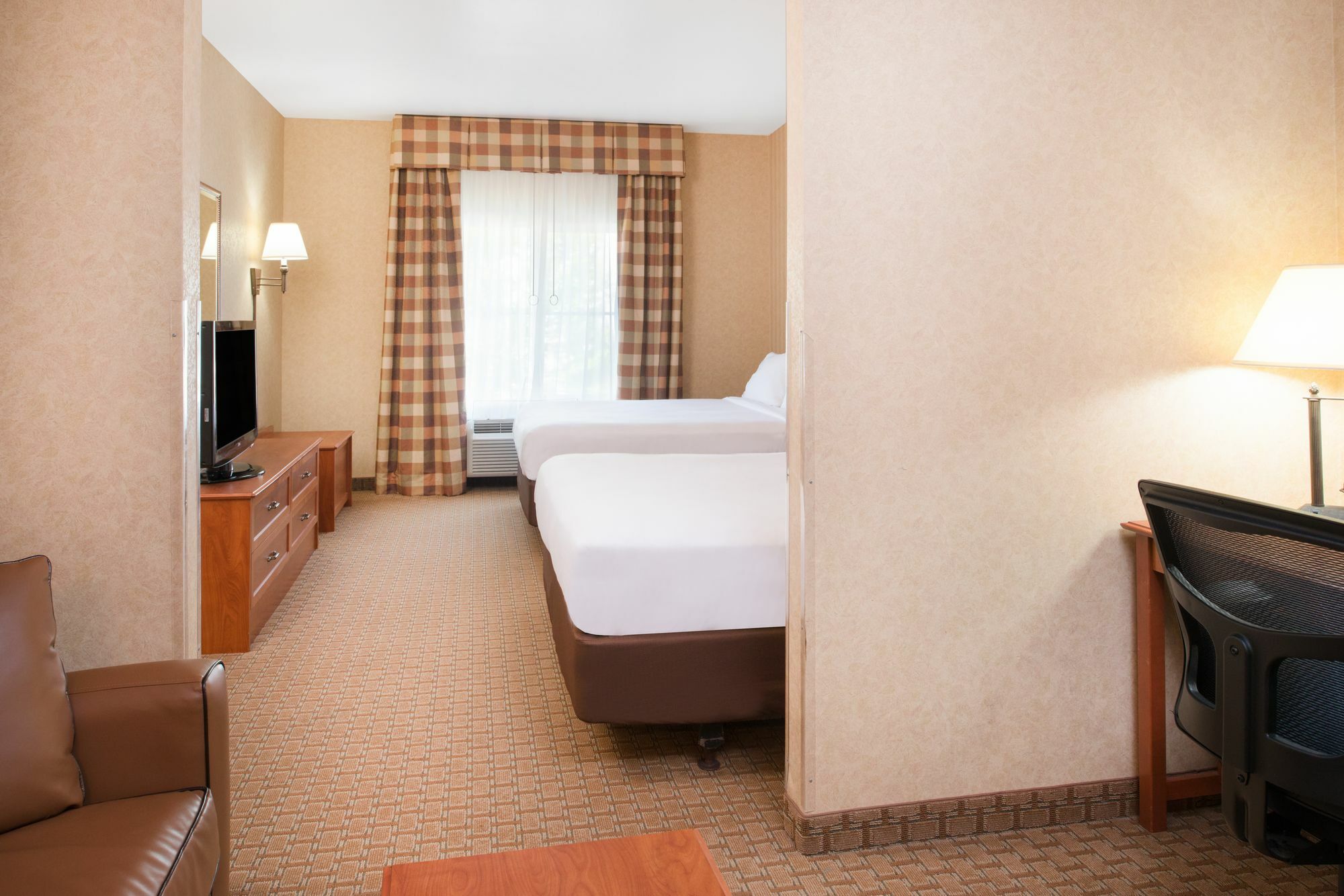 Express & I-90 Exit 11 By Ihg Coeur d'Alene