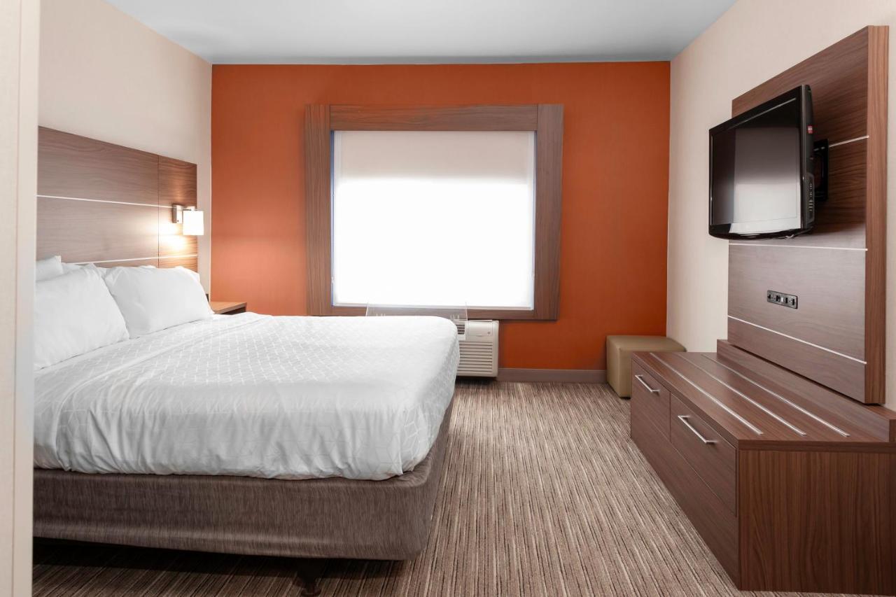 Hotel Express & I-90 Exit 11 By Ihg