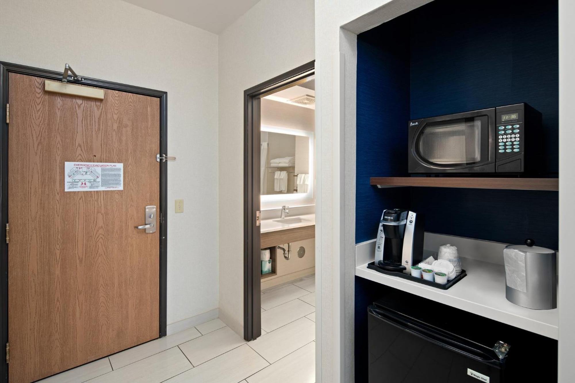 Express & I-90 Exit 11 By Ihg 2* Coeur d'Alene