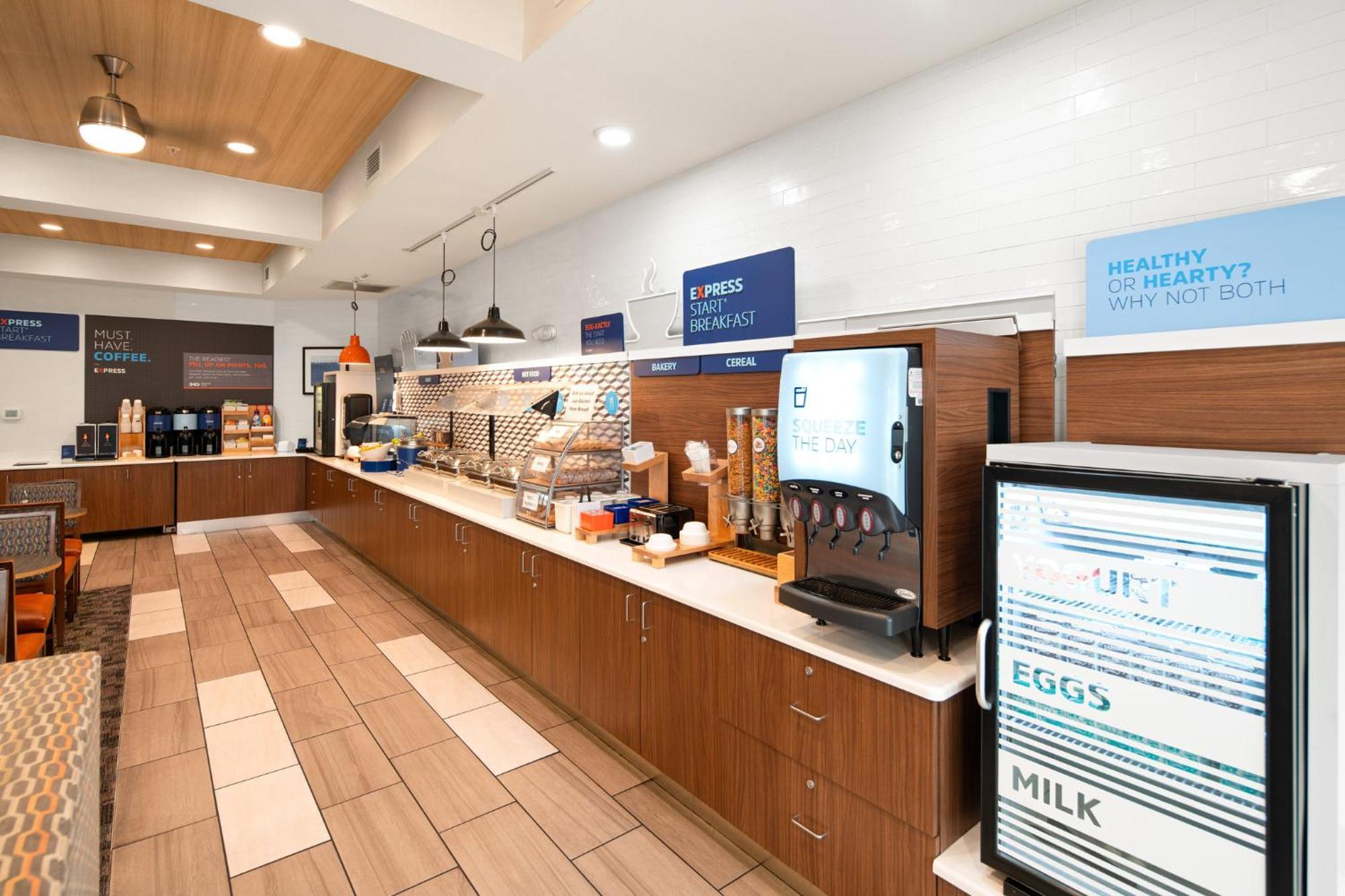 Hotel Express & I-90 Exit 11 By Ihg