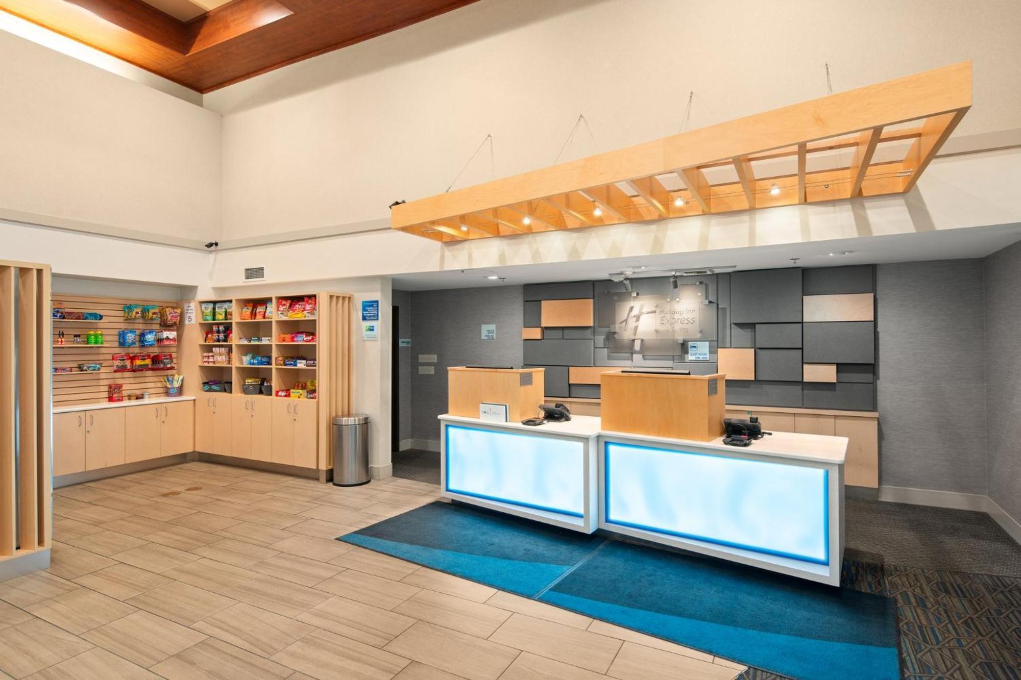 Express & I-90 Exit 11 By Ihg