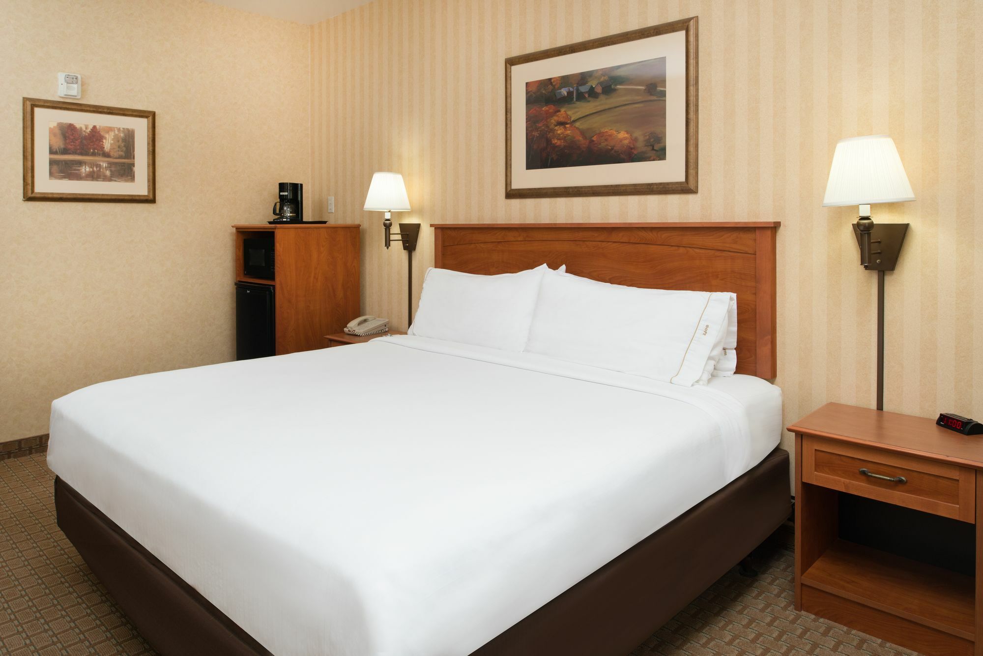 Hotel Express & I-90 Exit 11 By Ihg Coeur d'Alene