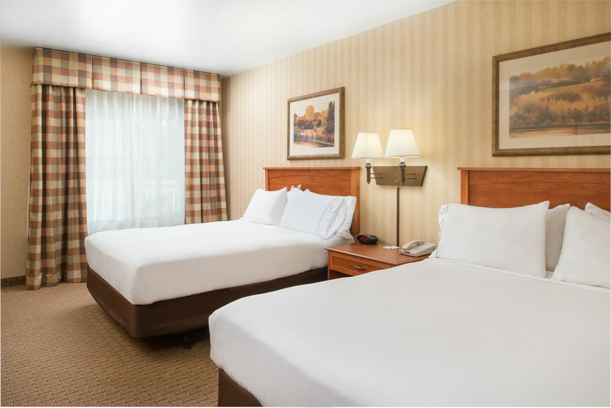 Hotel Express & I-90 Exit 11 By Ihg