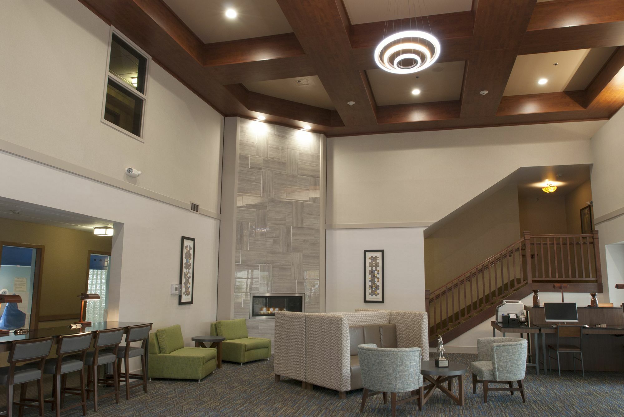Express & I-90 Exit 11 By Ihg 2*